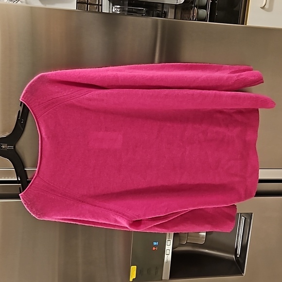 💕360 CASHMERE💕 Jessa Boatneck Cardigan ~ Dark Pink 100% Cashmere Large L NWT - Picture 2 of 12